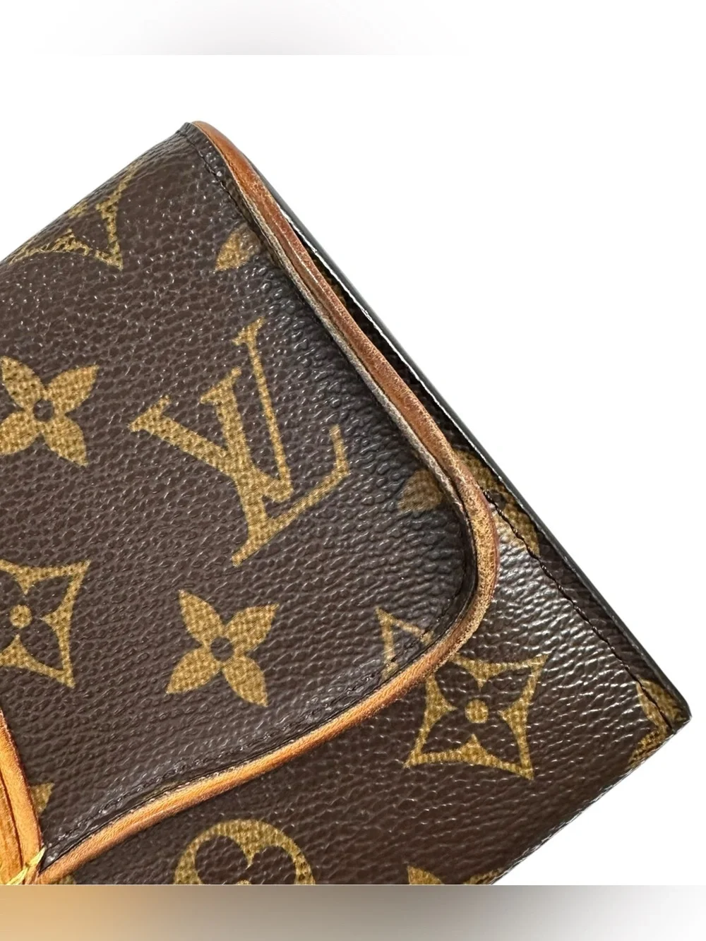Louis Vuitton Monogram & Vachetta Leather Boetie Bowtie Sarah Wallet on Chain